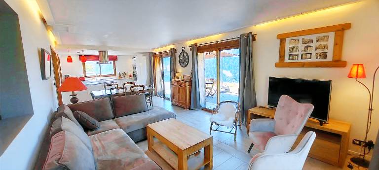 Fully equipped pleasant chalet with BBQ & terrace | Mountain view | Next to the ski | Good for workation | Dogs allowed — photo 3
