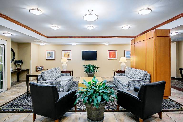 Candlewood Suites Perrysburg By IHG — photo 3