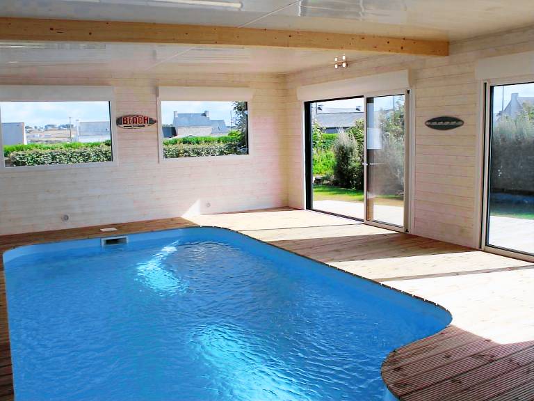 Vacation home with barbecue, garden & private pool — photo 2