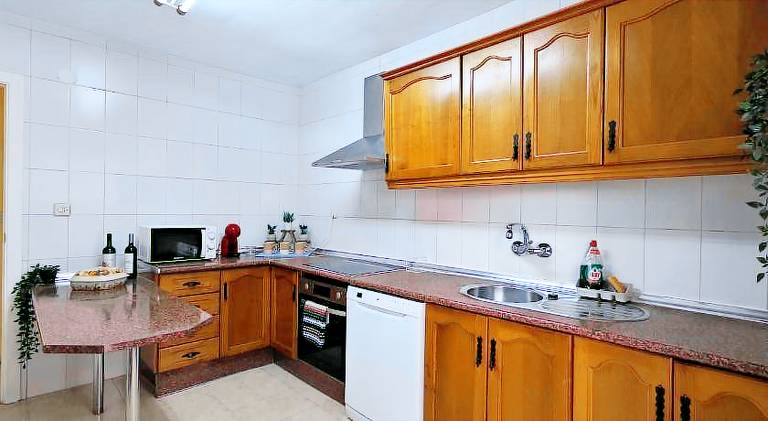 Fully equipped house with barbecue & terrace | Pets allowed — photo 3
