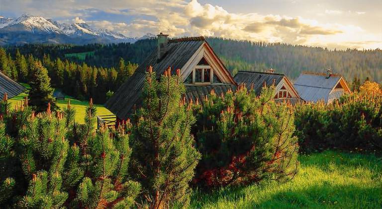 Chalet with patio in Bukowina Tatrzanska