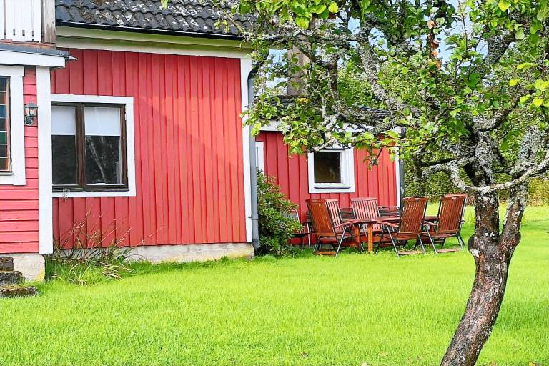 House with garden | Pets are welcome — photo 3