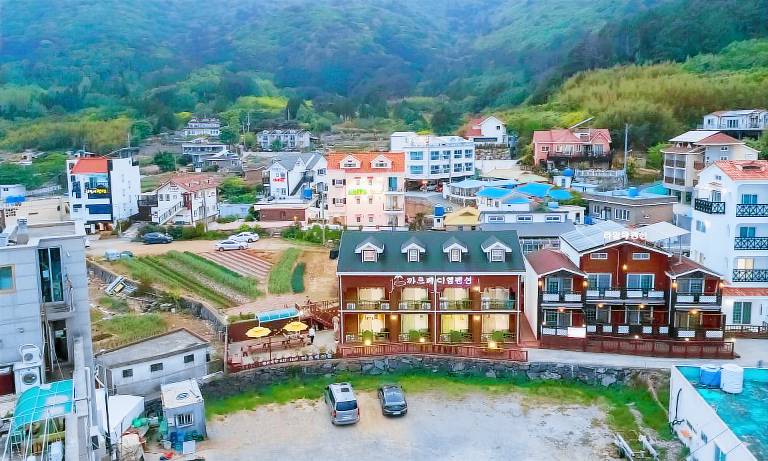 Geoje Carpe Diem Pension