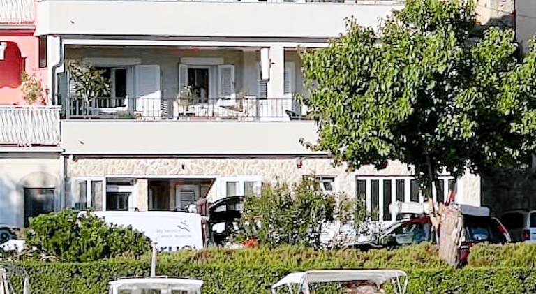 House with 4 rooms for 8 persons in Vodice