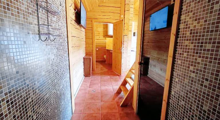 Villa with 2 rooms for 4 persons — photo 4