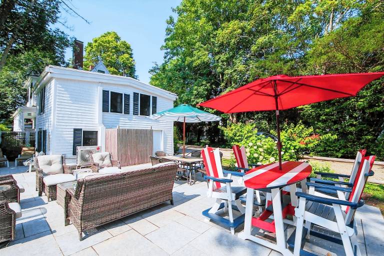 House West Yarmouth