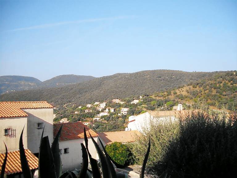 Rental apartment with terrace & pool | Nature view — photo 5