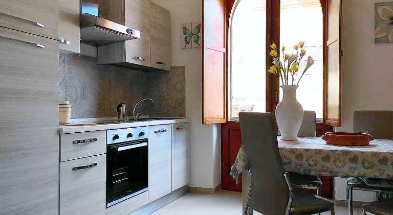 Holiday apartment with terrace — photo 3