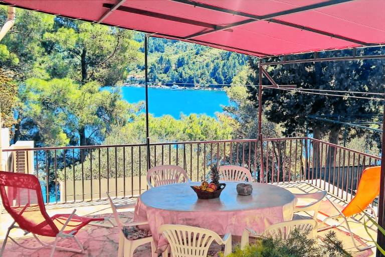 Holiday apartment with terrace & barbeque | Sea view | Dogs allowed in Dubrovnik
