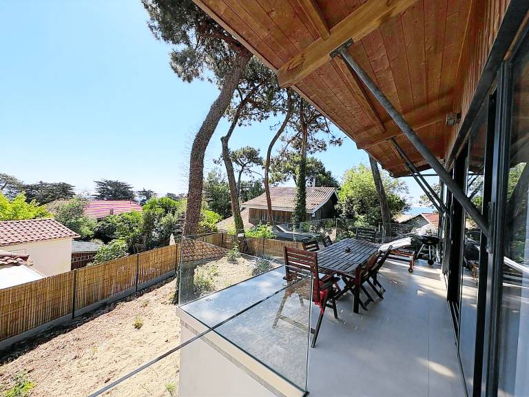 Villa with barbeque — photo 3