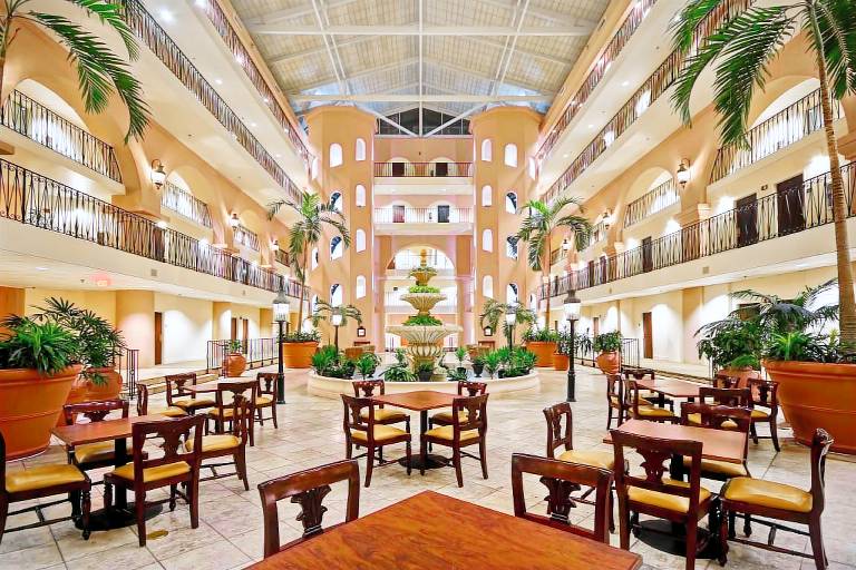 Embassy Suites by Hilton Charleston Historic District — photo 3