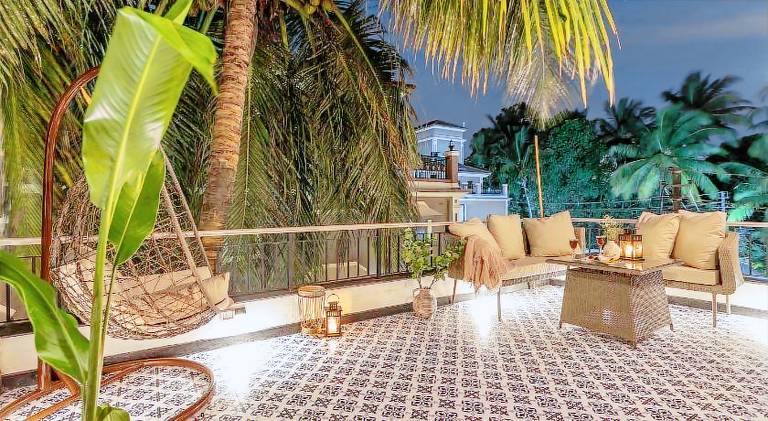 Villa with private pool & garden — photo 4