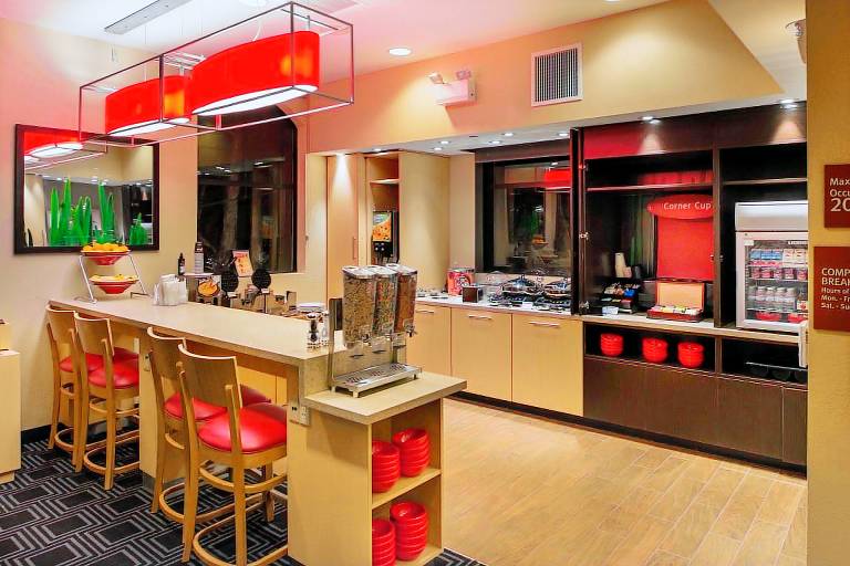 TownePlace Suites by Marriott Thousand Oaks Ventura County — photo 4