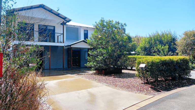 House Rainbow Beach