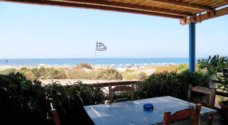 Holiday apartment with patio & garden — photo 2