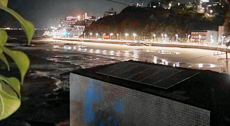 Quarto casa circuito Carnaval frente praia in Brotas
