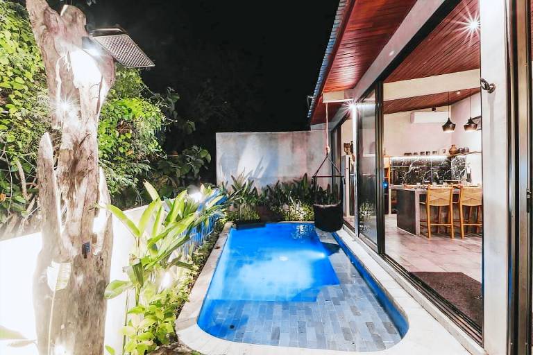 Luxury 4BR VILLA with Private Pool Padang Padang Beach — photo 4