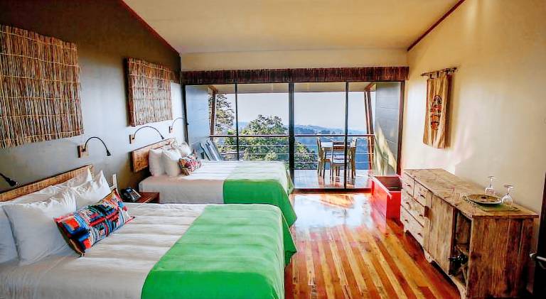 Pleasant lodge with yard & patio | Pets are welcome in Alajuela