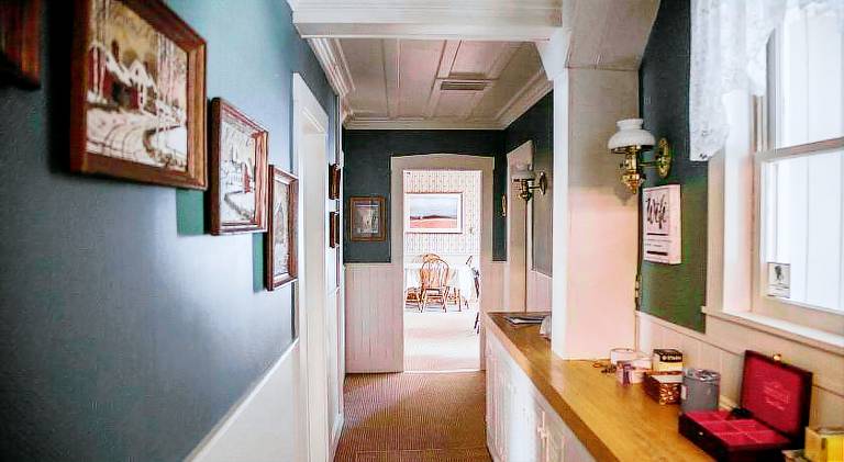 Deerfield Valley Inn - Mt Snow BnB Fireplace Rooms and Breakfast — photo 3