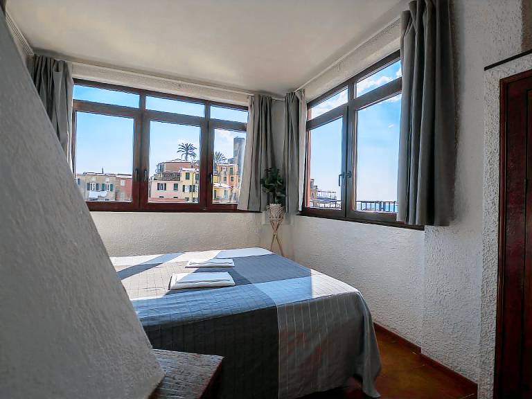 Holiday apartment with terrace | Close to the beach | Dogs allowed in Vernazza