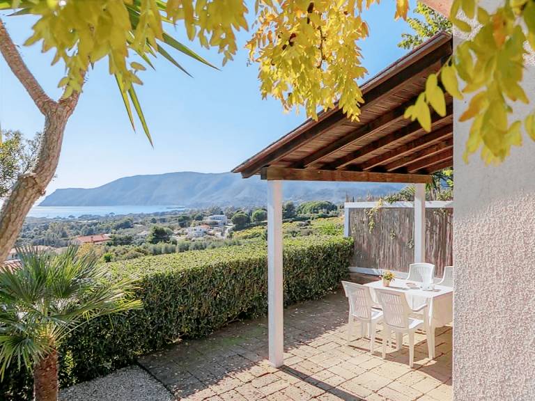Child-friendly apartment with garden & grill | Next to the beach | Dogs allowed — photo 2