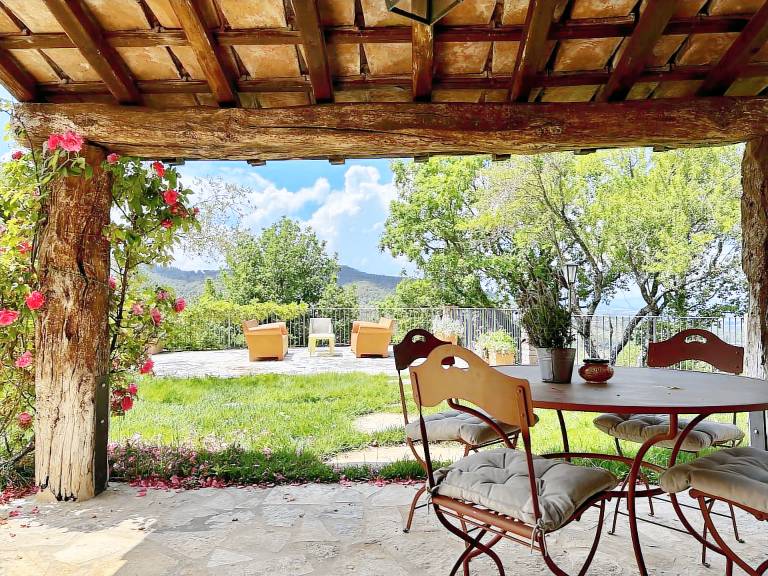 Farm with pool, yard & BBQ | Mountain view in Perugia