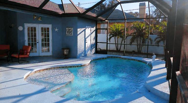 Pleasant vacation home with pool | Dogs allowed — photo 3