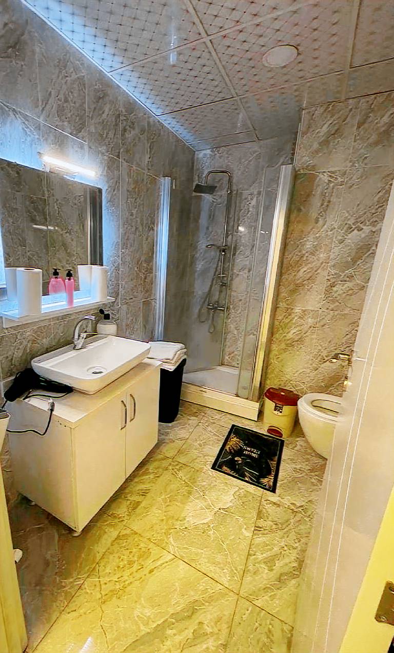Holiday apartment with hot tub & pool — photo 2