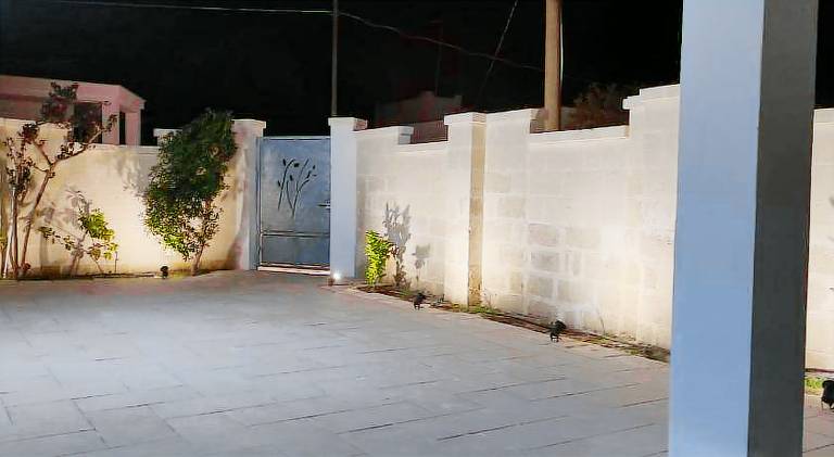 Villa with 3 rooms for 6 persons in Manduria