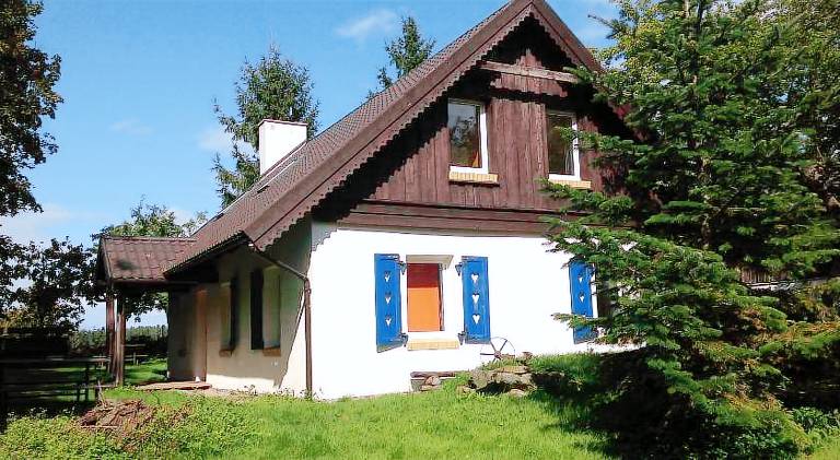 Lodge with garden, terrace & grill in Gizycko