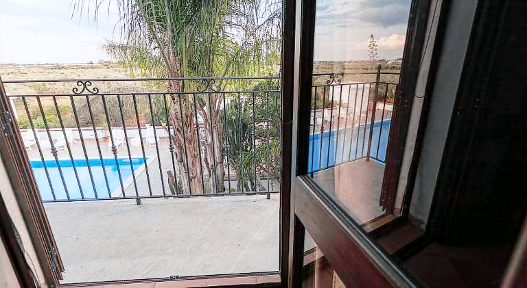 Charming villa with pool | Pets are welcome — photo 5