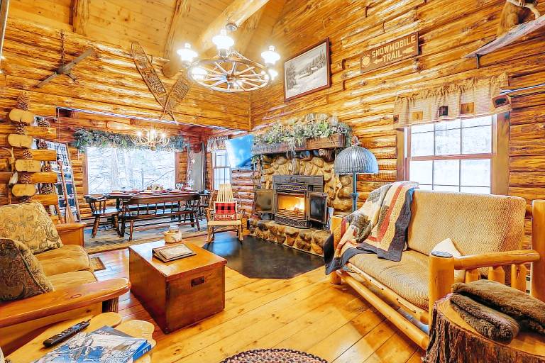 Lake & Beach Access at Lake Luzerne Cabin