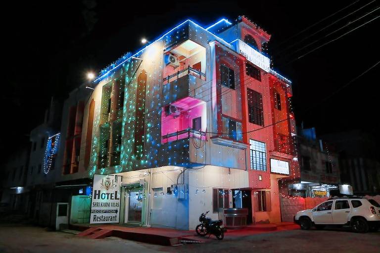 Hotel Shri Karani Vilas