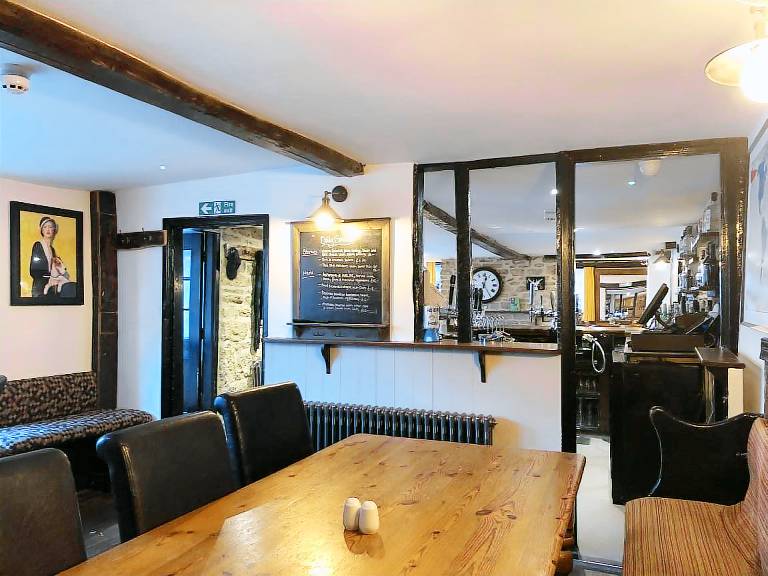 The White Hart — photo 3