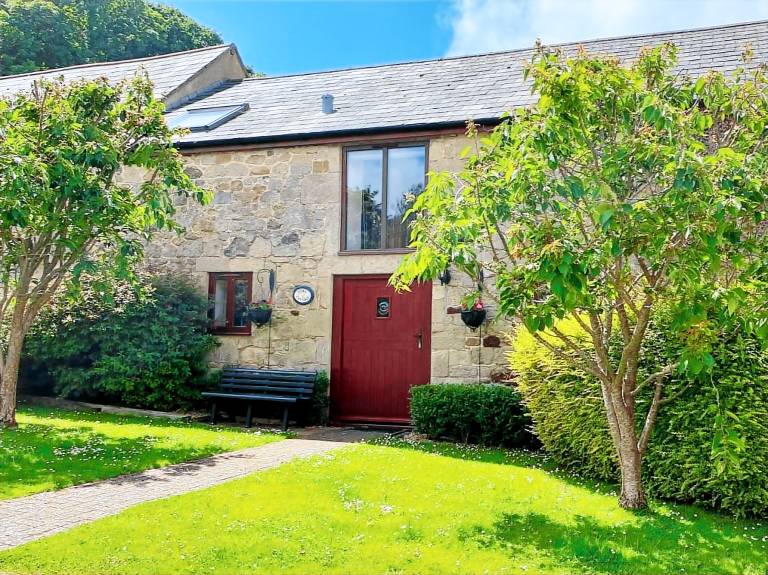 Fully equipped lovely cottage with garden | Pets are welcome in Ventnor