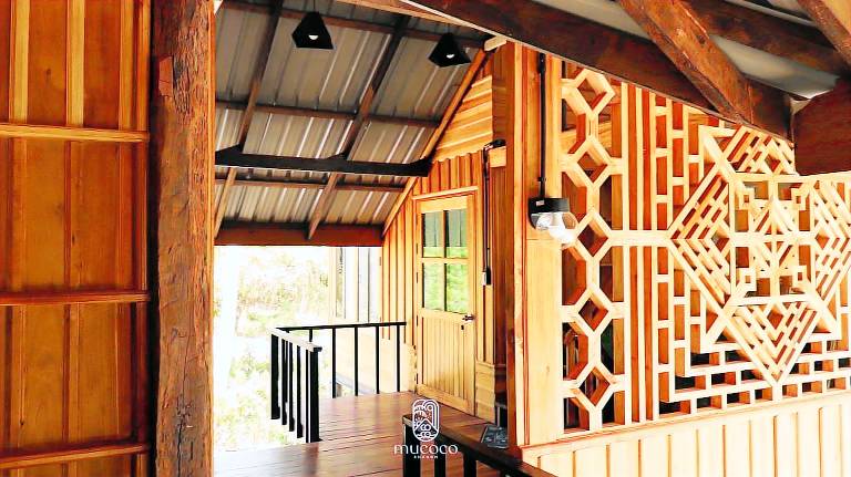 Villa with barbecue, yard & private pool — photo 4