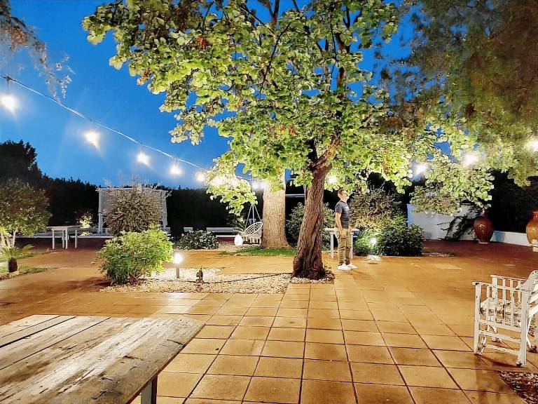 Fully equipped spacious villa with barbeque, pool & garden | Dogs allowed — photo 3