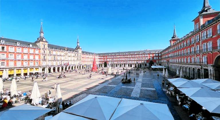 Rental apartment with terrace | Near Royal Palace of Madrid in Madrid
