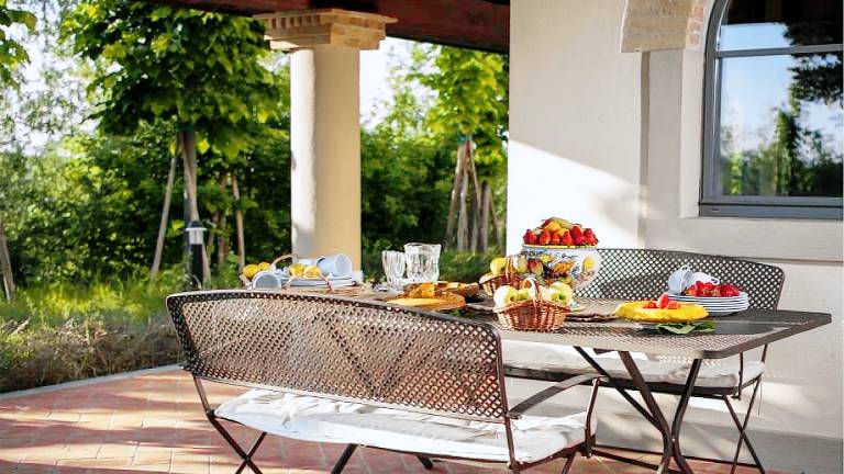 Family-friendly villa with BBQ, yard & private pool | Pets are welcome — photo 4