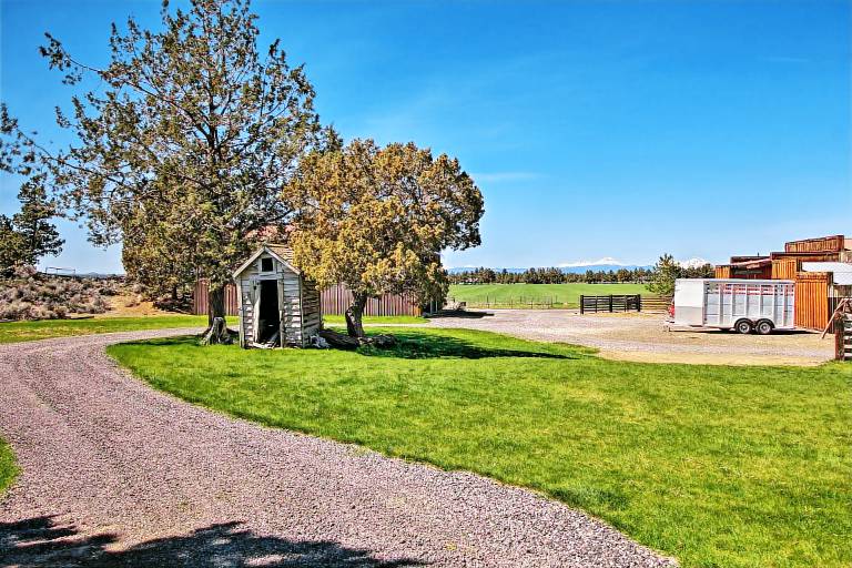 Dog-Friendly Ranch Cottage w/ Yard  13 Mi to Bend — photo 2