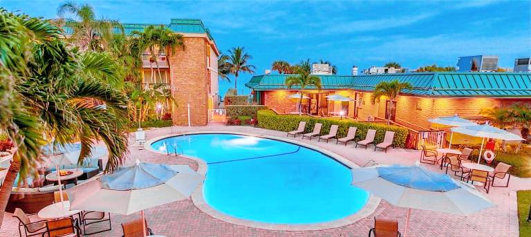 Vero Beach-Oceanside Hotel — photo 2