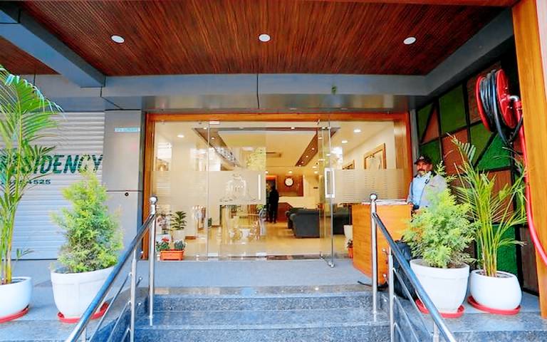 Hotel Heera Residency