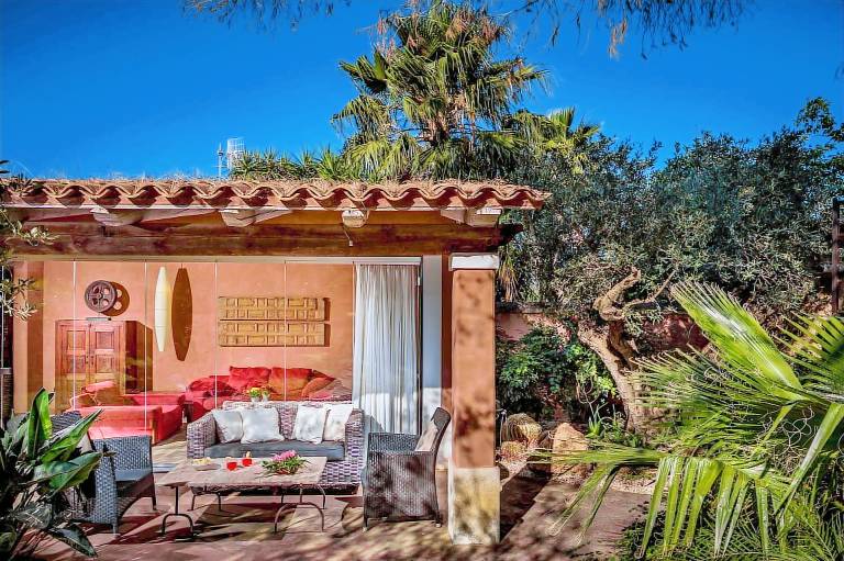Fully equipped charming villa with terrace, private pool & garden | Pool view | Pets are welcome — photo 3
