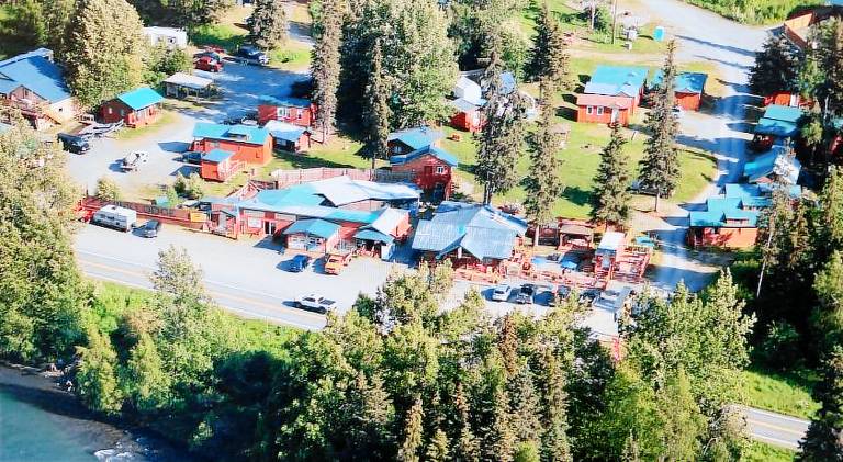 GWIN'S LODGE — photo 4
