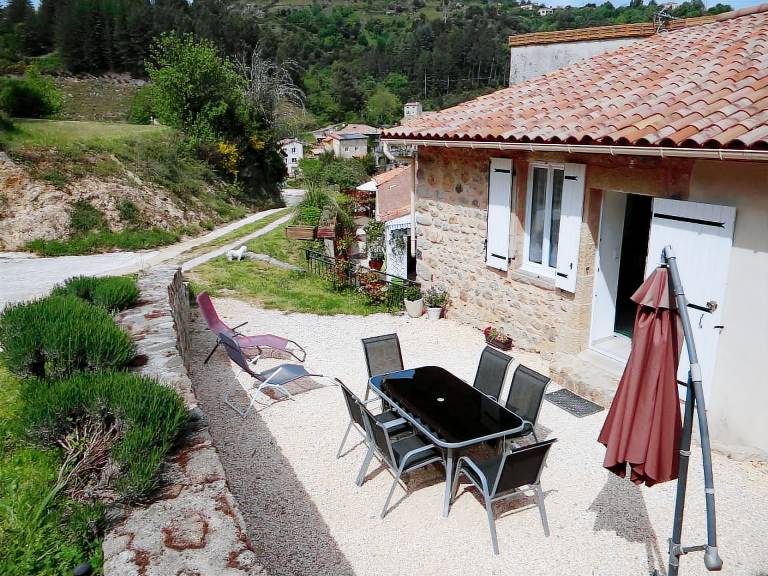 Gite with terrace — photo 2