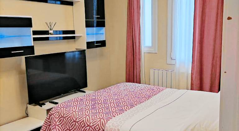 57 HABITACION CENTRAL EN BILBAO con WIFI — photo 3