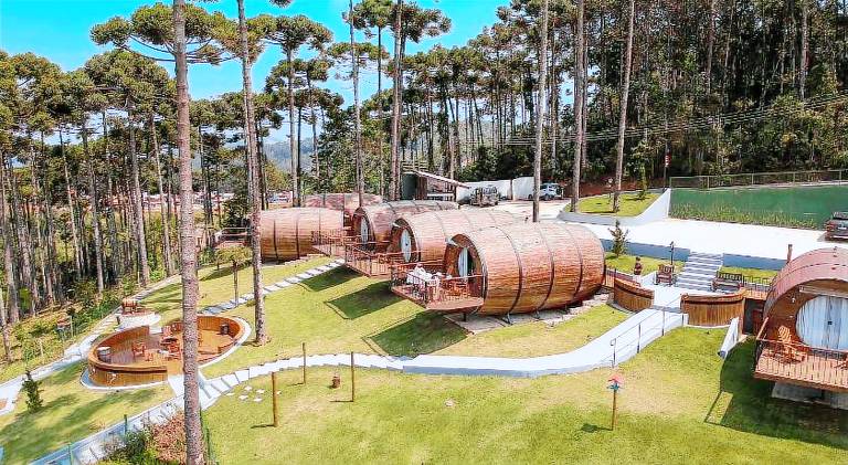 Lodge with yard & terrace | Dogs allowed in Camanducaia