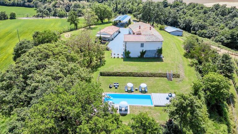 Child-friendly charming villa with private pool, yard & BBQ | Pets are welcome — photo 2