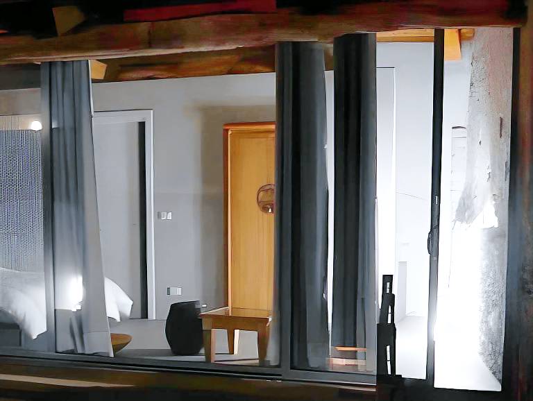 Uve Rooms & Wine Bar in La Morra