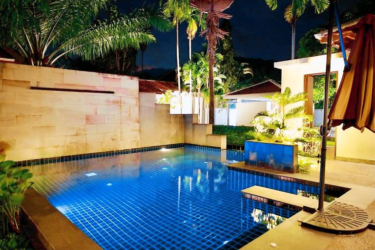 Serviced apartment with garden, terrace & hot tub | Pets allowed in Rawai